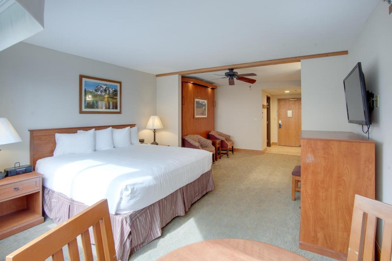 Ski-Inandski-Out Crested Butte Studio With Pool Access Exterior photo